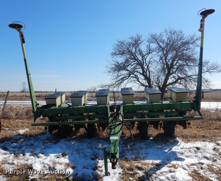 image for item DK5188 John Deere 7000  planter
