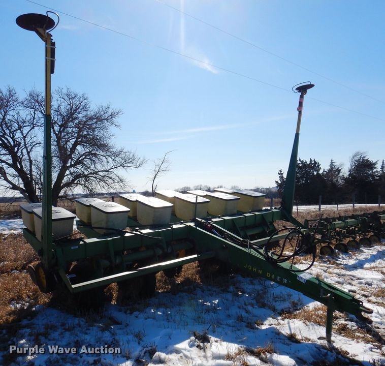 image for item DK5188 John Deere 7000  planter
