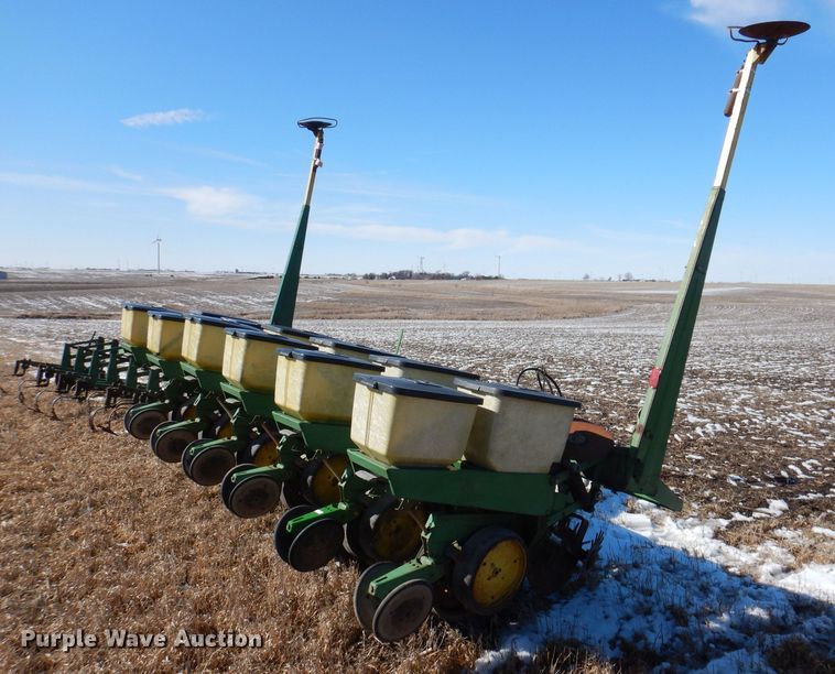 image for item DK5188 John Deere 7000  planter