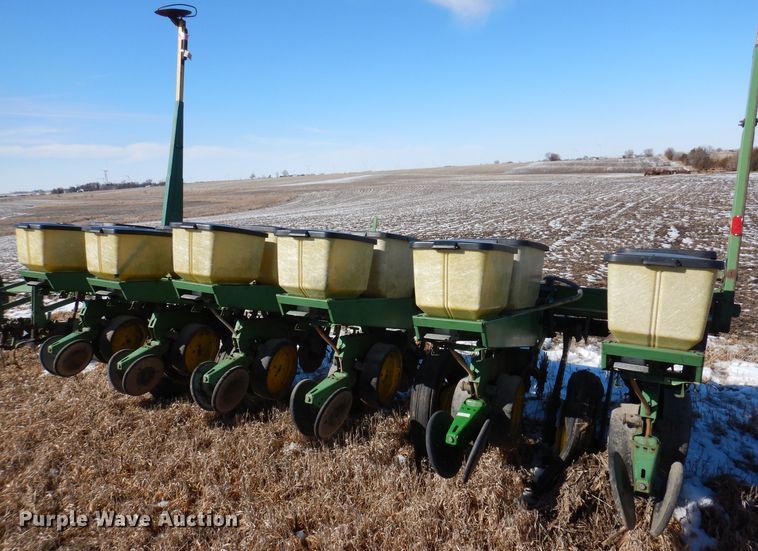 image for item DK5188 John Deere 7000  planter