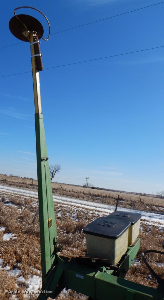 image for item DK5188 John Deere 7000  planter