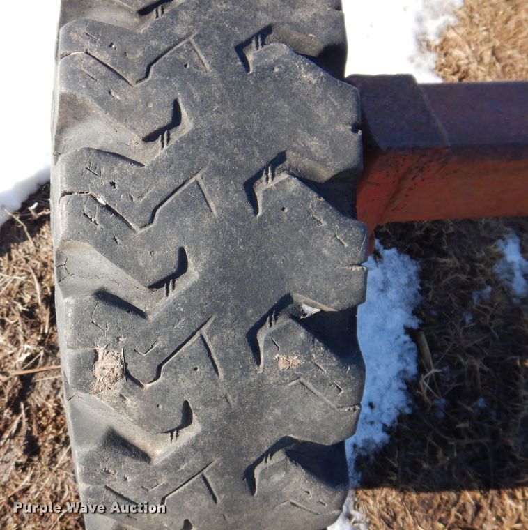 image for item DK5194 (2) bale movers