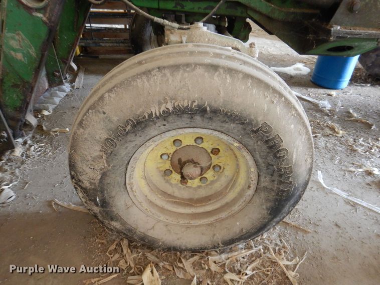 image for item DK5203 1975 John Deere 4430  tractor