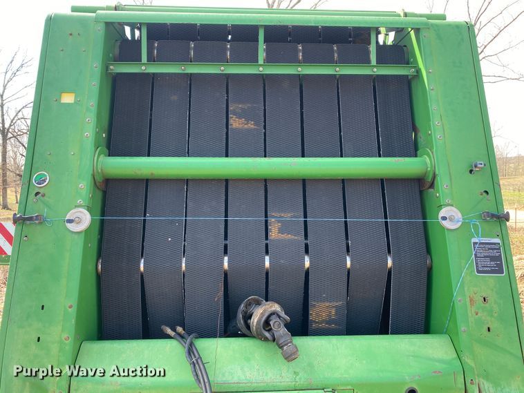 image for item DL7079 1992 John Deere 535  round baler