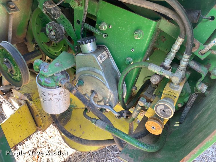 image for item DL7079 1992 John Deere 535  round baler