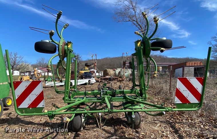 image for item DL7080 Krone KW 5.52 T  hay tedder