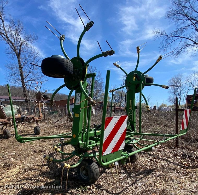 image for item DL7080 Krone KW 5.52 T  hay tedder