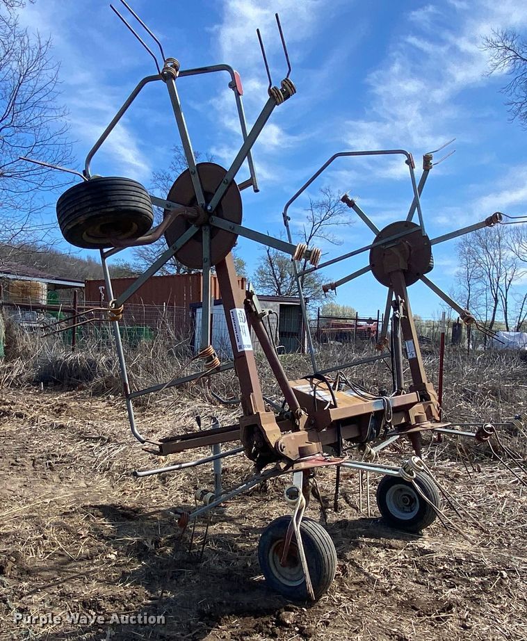 image for item DL7081 M&W  hay tedder