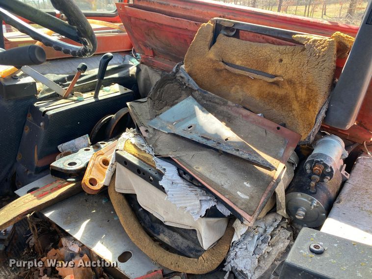 image for item DL7083 Belarus 560M  tractor