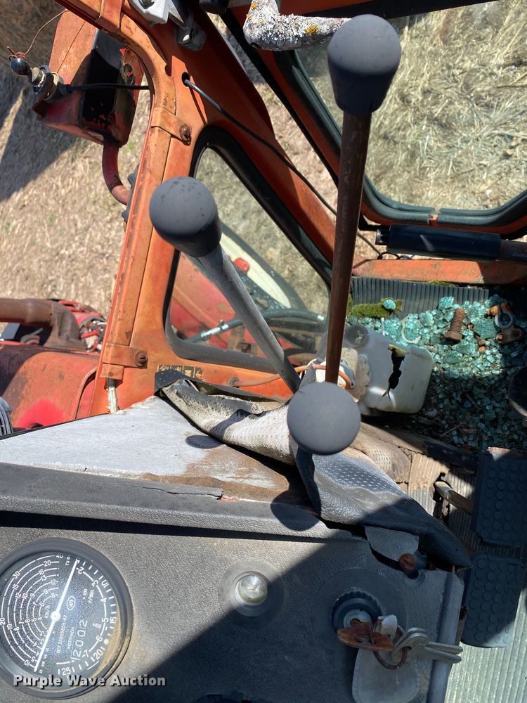 image for item DL7083 Belarus 560M  tractor