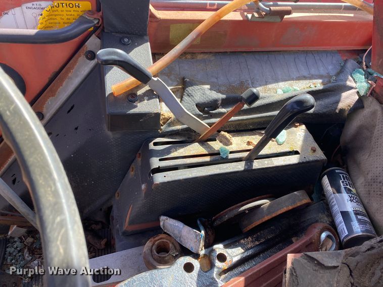 image for item DL7083 Belarus 560M  tractor