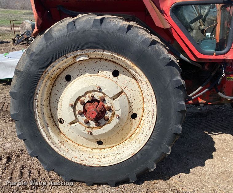 image for item DL7083 Belarus 560M  tractor