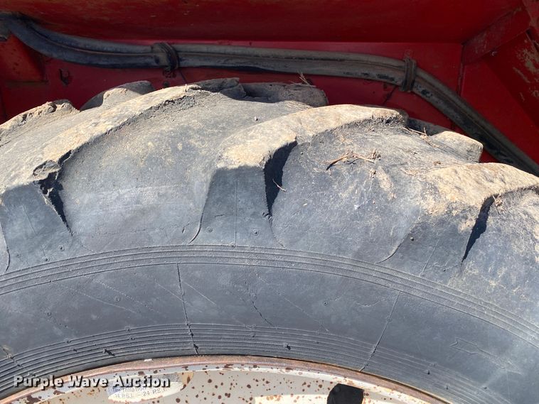 image for item DL7083 Belarus 560M  tractor