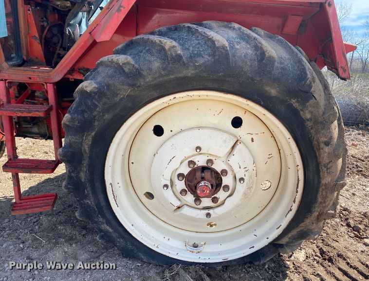 image for item DL7083 Belarus 560M  tractor