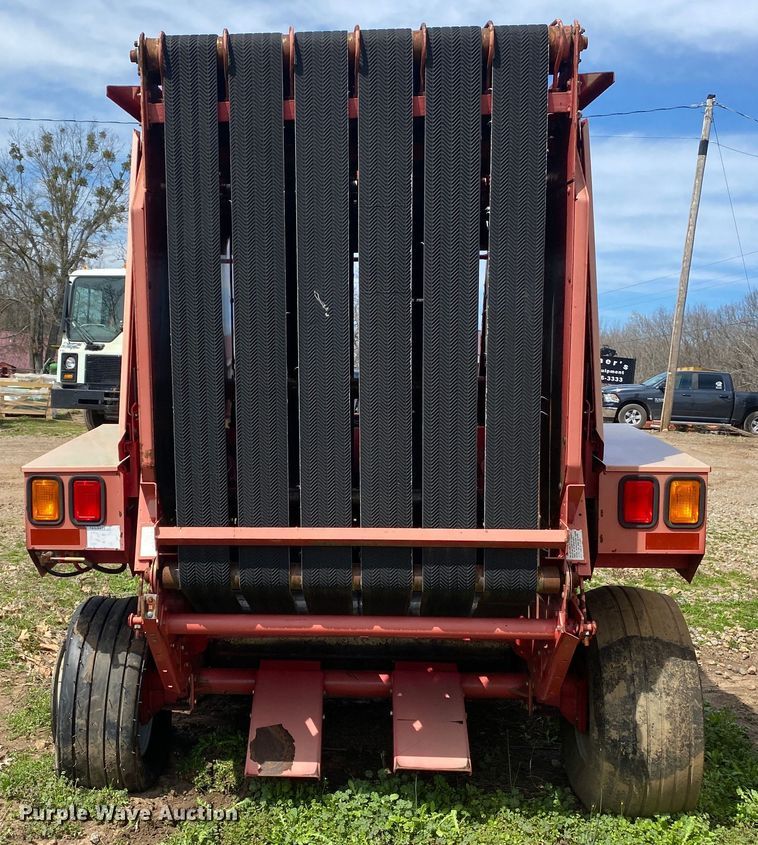 image for item DL7091 Gehl RB1475  round baler