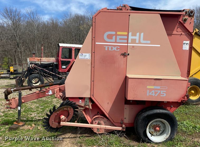 image for item DL7091 Gehl RB1475  round baler