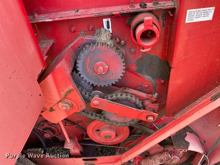 image for item DL7091 Gehl RB1475  round baler