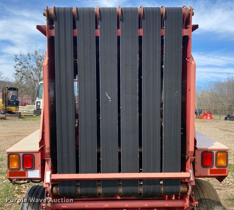 image for item DL7091 Gehl RB1475  round baler