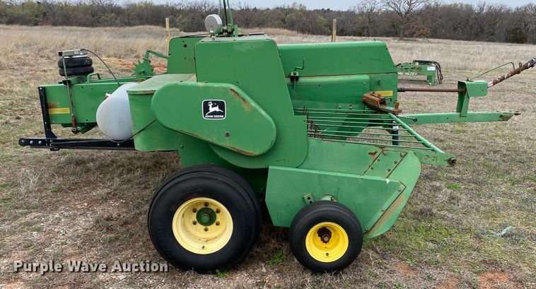 image for item DL7100 John Deere 328  small square baler