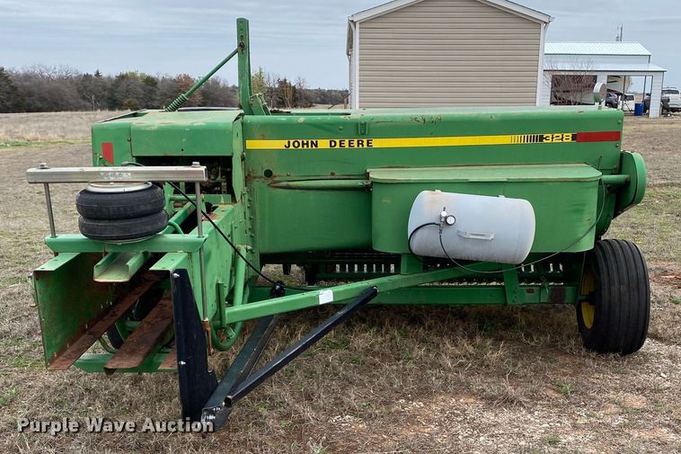 image for item DL7100 John Deere 328  small square baler