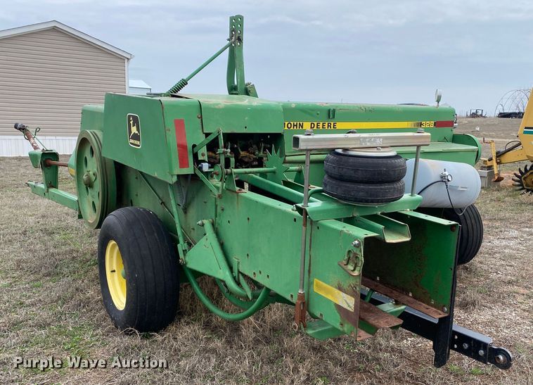 image for item DL7100 John Deere 328  small square baler