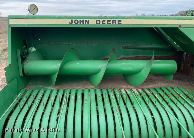 image for item DL7100 John Deere 328  small square baler