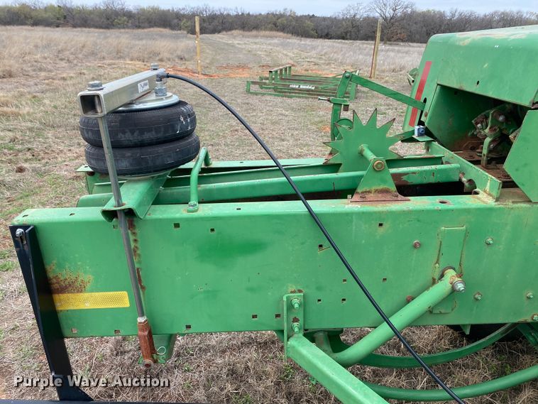 image for item DL7100 John Deere 328  small square baler