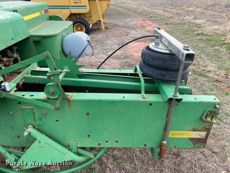 image for item DL7100 John Deere 328  small square baler