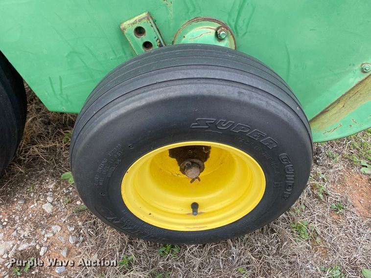 image for item DL7100 John Deere 328  small square baler