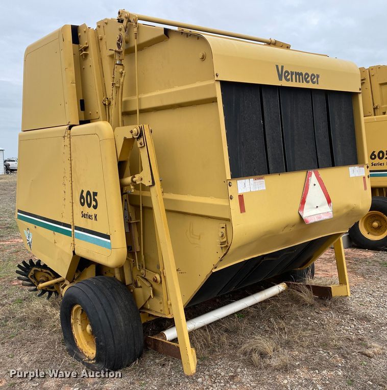 image for item DL7101 1994 Vermeer 605 Series K  round baler