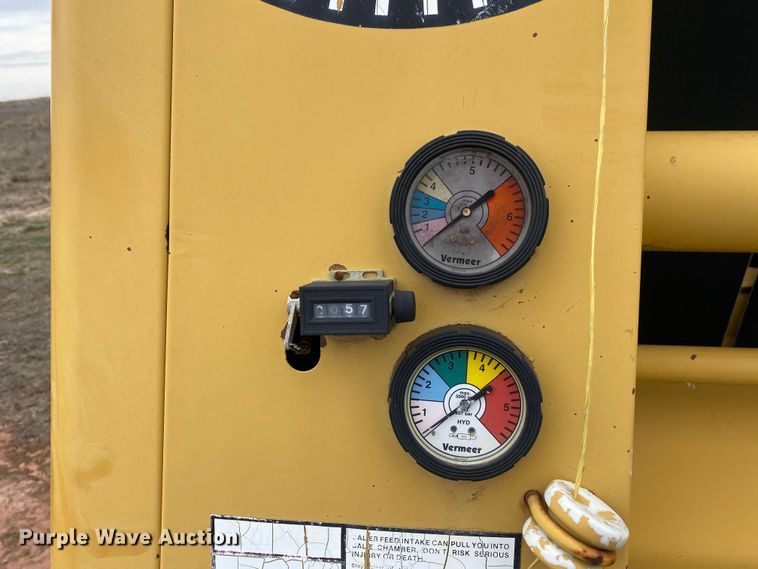 image for item DL7101 1994 Vermeer 605 Series K  round baler