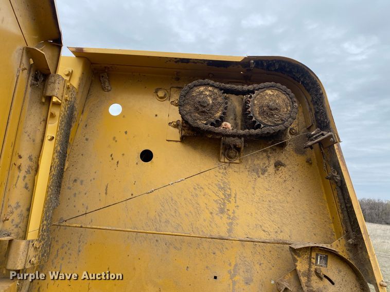 image for item DL7101 1994 Vermeer 605 Series K  round baler