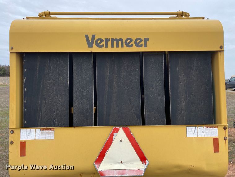image for item DL7101 1994 Vermeer 605 Series K  round baler
