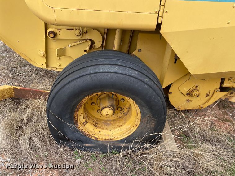 image for item DL7101 1994 Vermeer 605 Series K  round baler