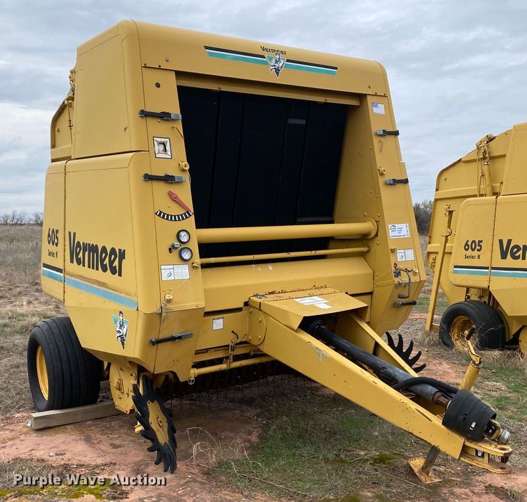 image for item DL7102 1994 Vermeer 605 Series K  round baler