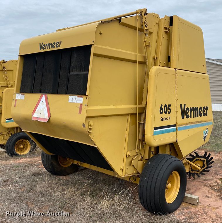 image for item DL7102 1994 Vermeer 605 Series K  round baler