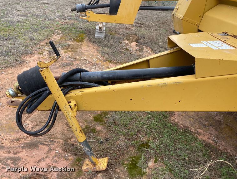 image for item DL7102 1994 Vermeer 605 Series K  round baler