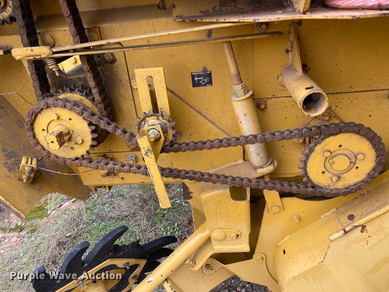 image for item DL7102 1994 Vermeer 605 Series K  round baler