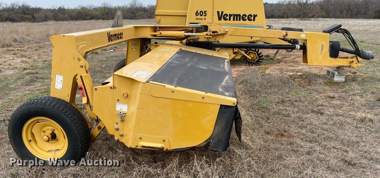 image for item DL7103 Vermeer TM700  disc mower