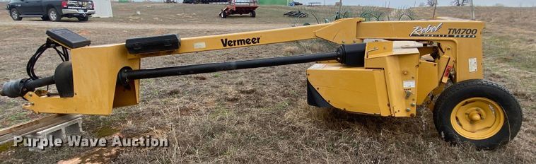 image for item DL7103 Vermeer TM700  disc mower