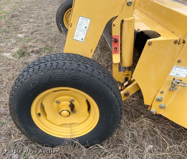 image for item DL7103 Vermeer TM700  disc mower