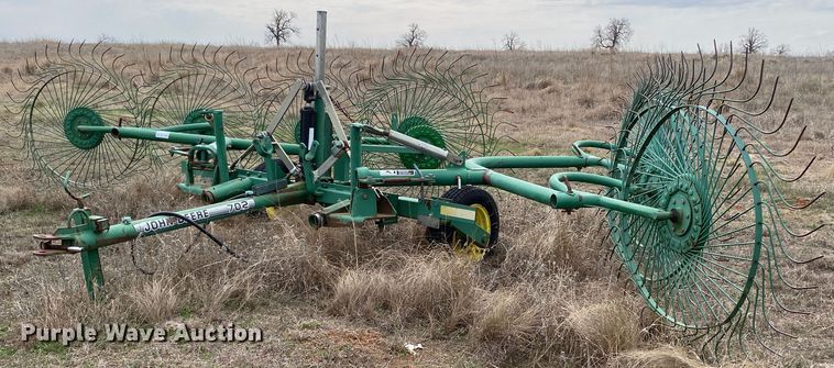 image for item DL7104 John Deere 702  hay rake