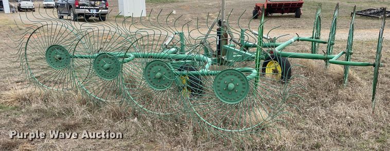 image for item DL7104 John Deere 702  hay rake