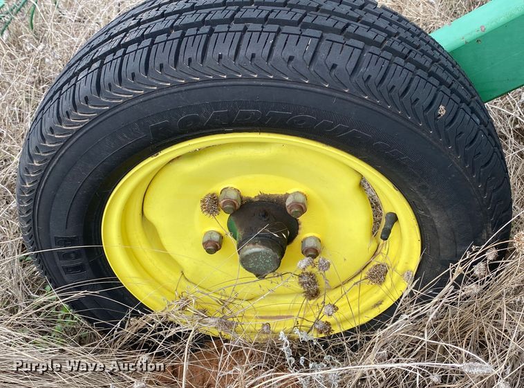 image for item DL7104 John Deere 702  hay rake