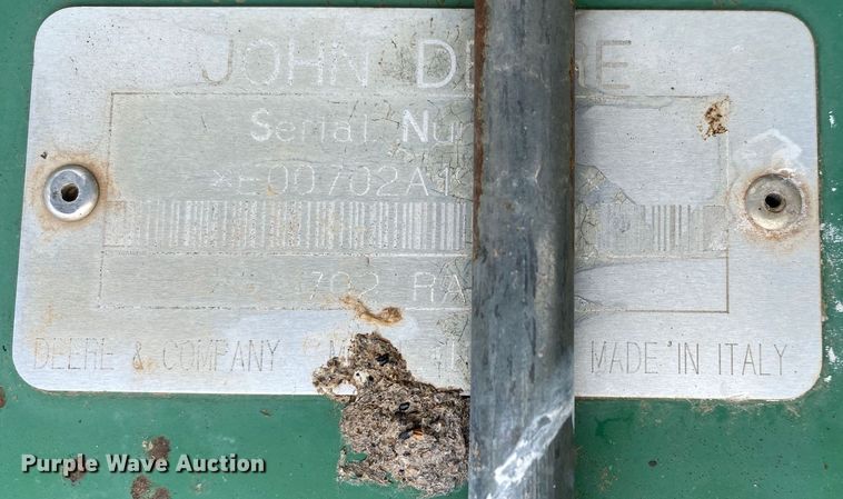 image for item DL7104 John Deere 702  hay rake