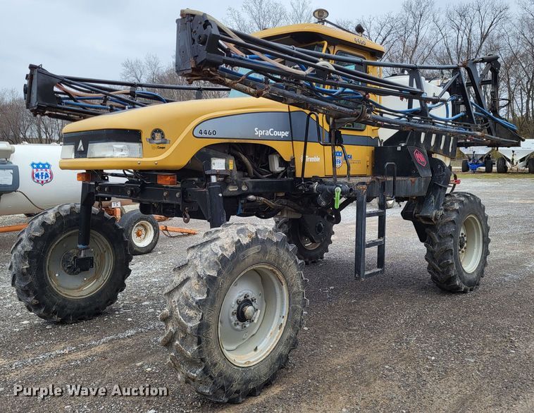 image for item DO3567 SpraCoupe 4460  sprayer