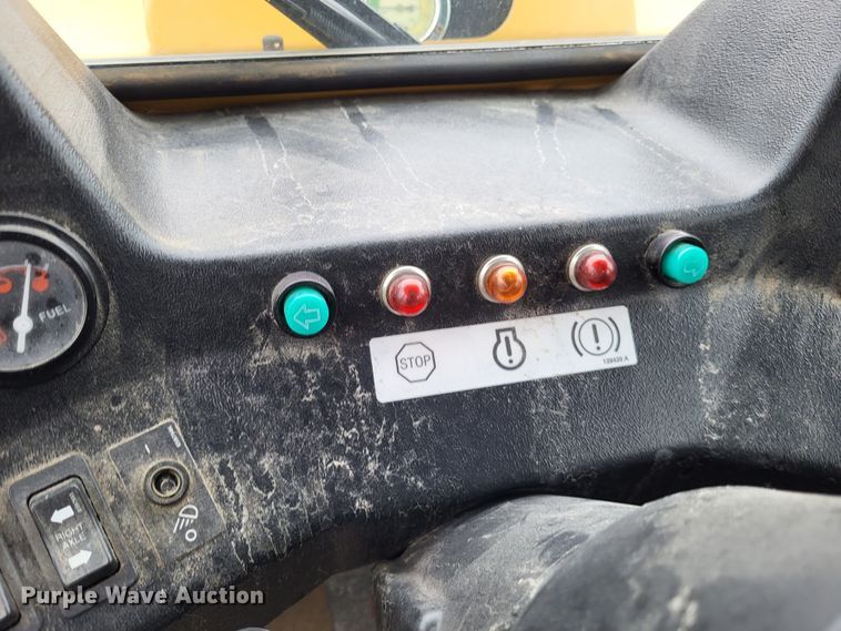 image for item DO3567 SpraCoupe 4460  sprayer