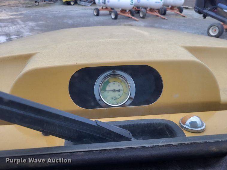 image for item DO3567 SpraCoupe 4460  sprayer