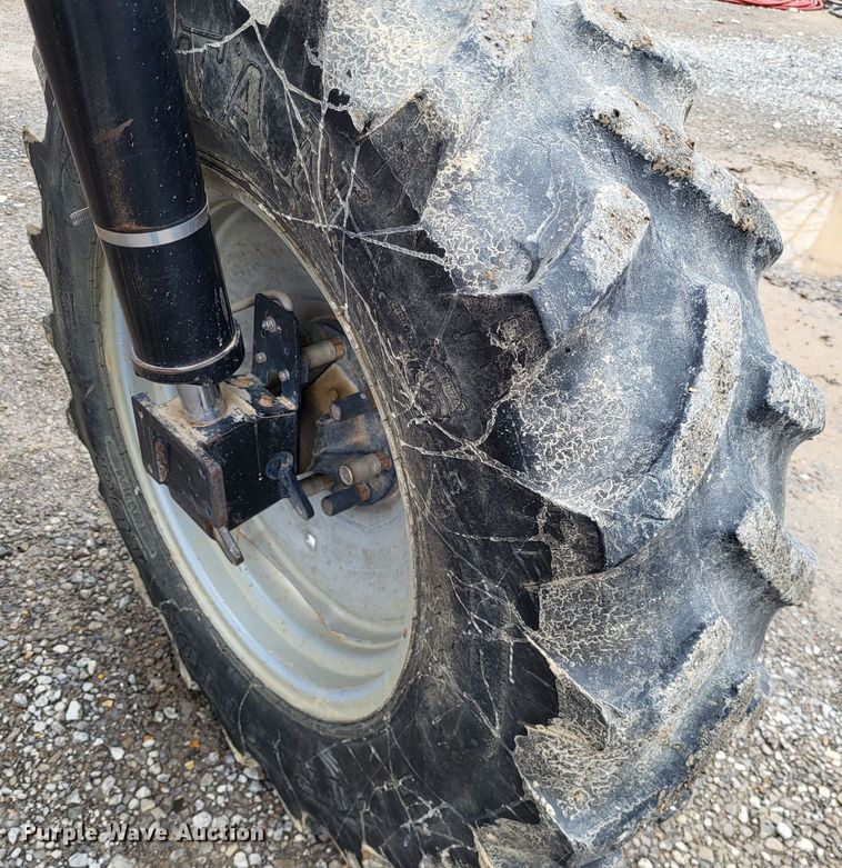 image for item DO3567 SpraCoupe 4460  sprayer