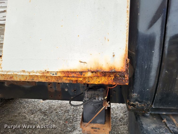 image for item DO3568 1986 Chevrolet 60  dump flatbed truck